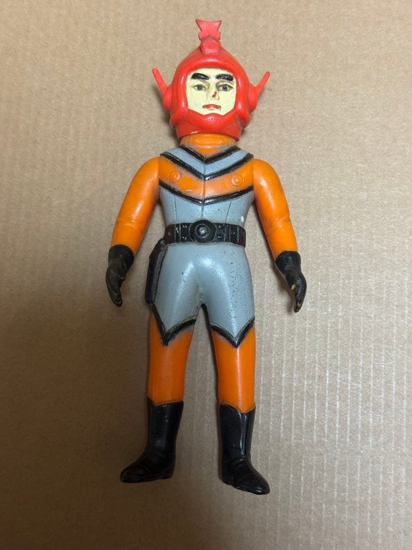 Bullmark TAC membro del team Hokuto Sofubi Ultraman Ace 201106