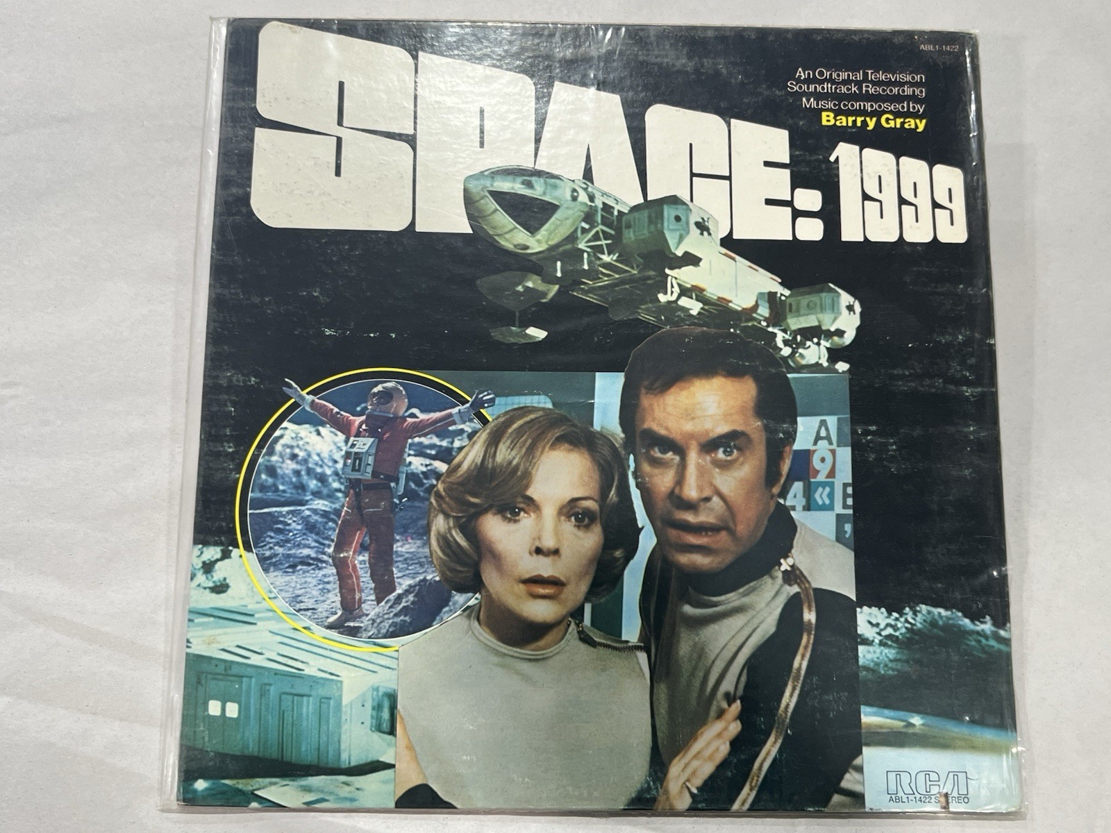 Barry Gray ‎– Space: 1999 Soundtrack 1976 RCA ABL1-1422  VG+ Vinyl