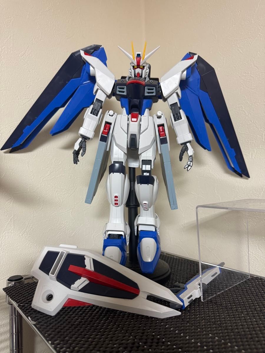 Bandai 1/60 ZGMF-X10A Freedom Gundam Assembled Model Kit Manual Sabers Junk