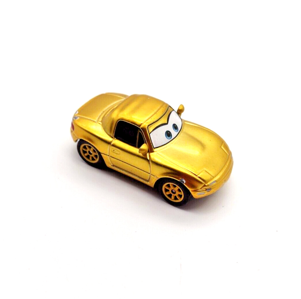 Disney Pixar Cars Mia MIATA - Oro MAZDA MX-5 pressofuso