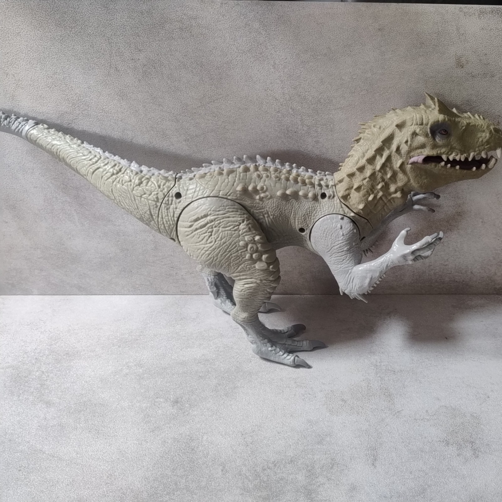 FIGURINA HASBRO JURASSIC WORLD 20" INDOMINUS REX 2015