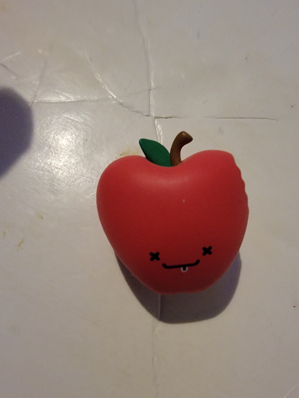BFFS Kid Robot Apple Minifigure in Vinile Apple Migliore Amica 
