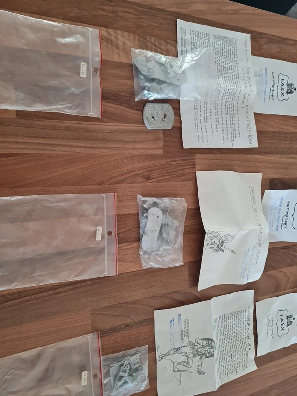 Lot Figurines Militaires Plomb F.A.E.V. Éditions Vanot