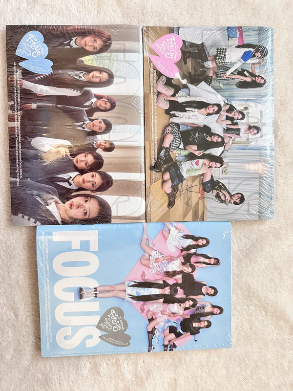 Hearts2hearts Focus photobook set of 3 versions