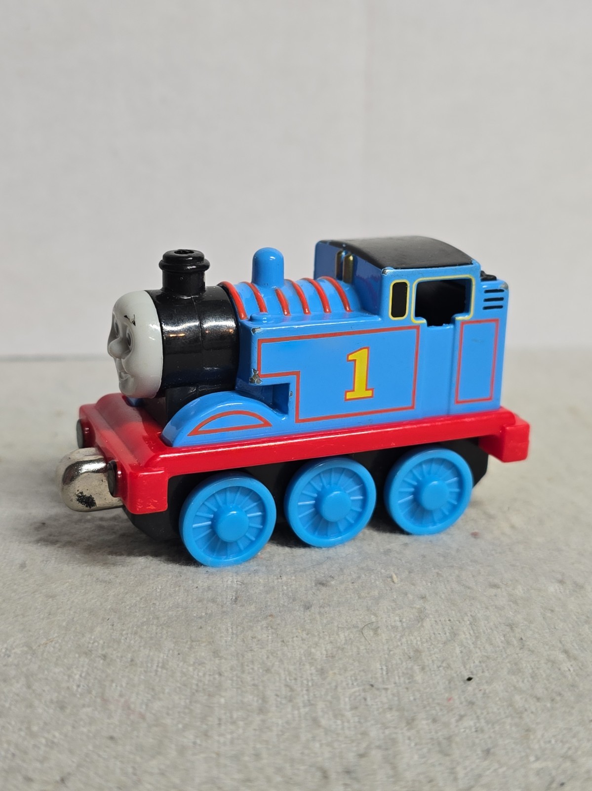Thomas & Friends Thomas 2002 Take N Play Along treno serbatoio motore metallo pressofuso