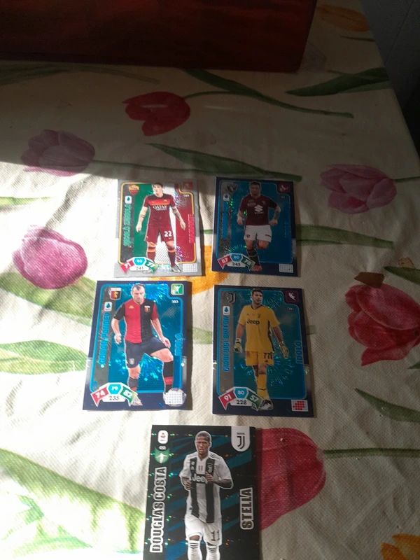 Card adrenalyn