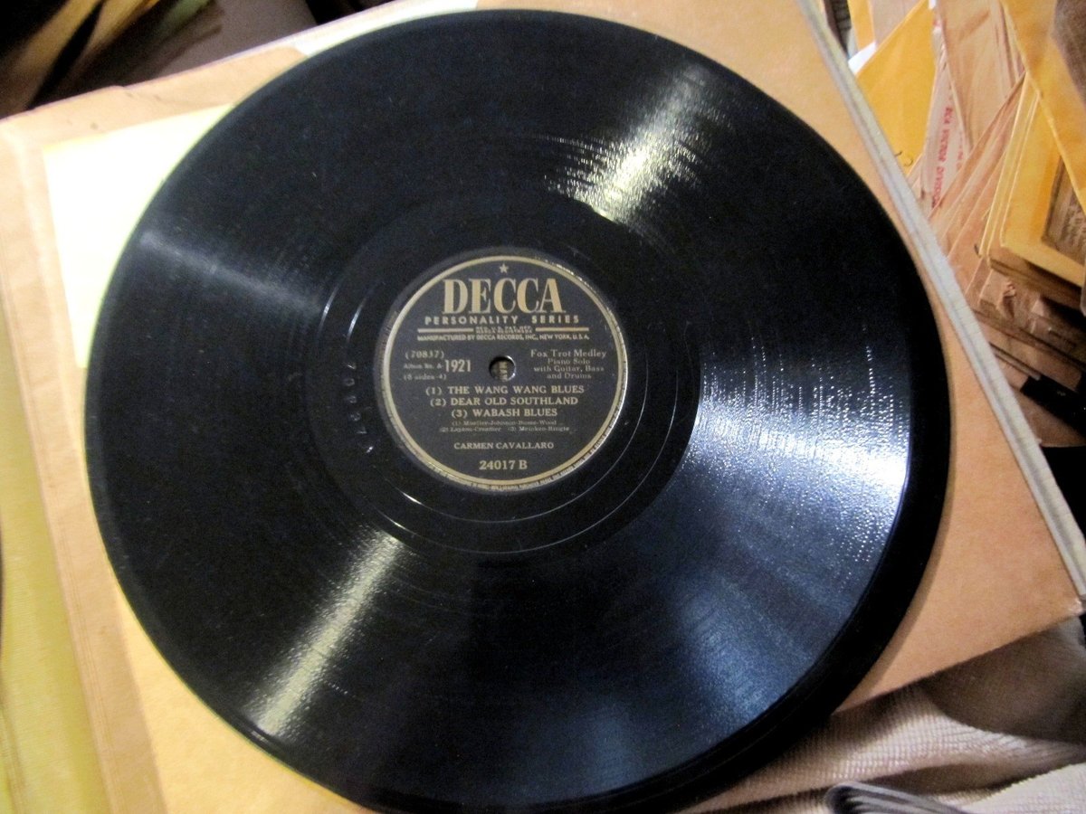 SONG HITS OF 1921 Carmen Cavallaro 3/4 Sheik of Araby WANG WANG BLUES DECCA 1921