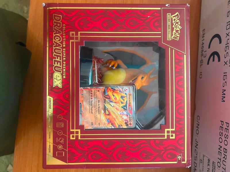 Colección Super-Premium Dracaufeu-ex de Pokémon TCG