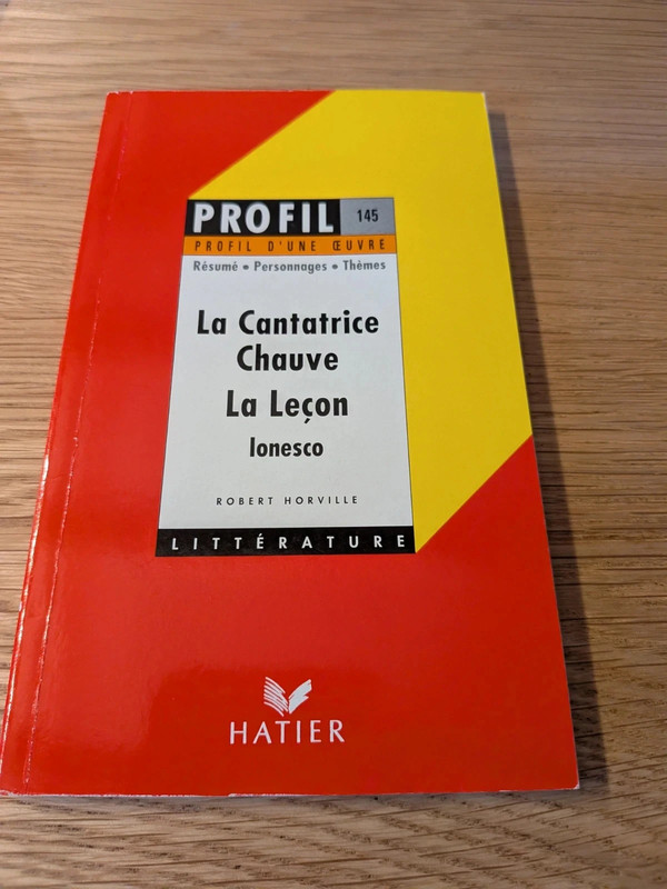 Livre Ionesco : La cantatrice chauve/ la leçon