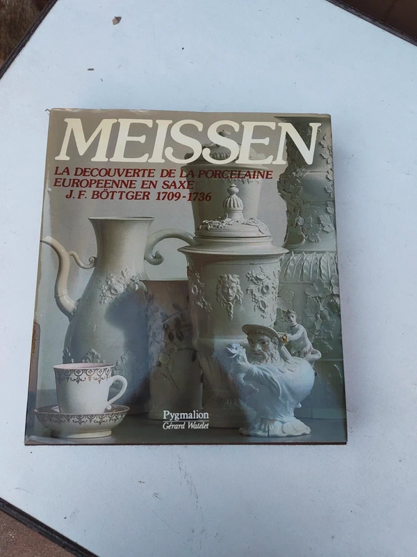 Gros livre Meissen ,porcelaine en Saxe