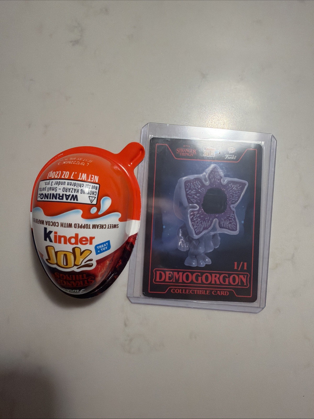 FUNKO STRANGER THINGS DEMOGORGON CARTA DA COLLEZIONE KINDER ULTRA SDCC 2026