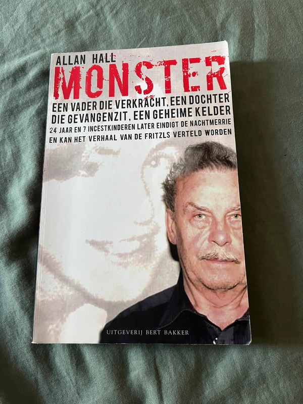 Allan Hall - Monster (true crime/non fictie)