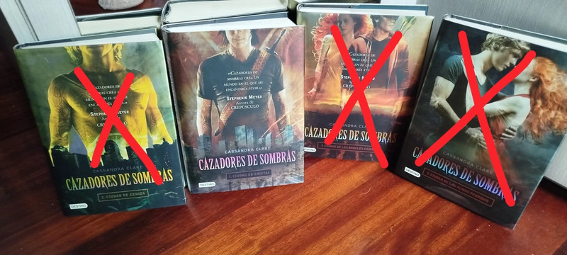 Libro "Ciudad de cristal" saga Cazadores de sombras Cassandra Clare