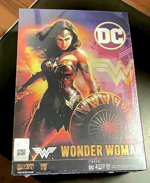Fondjoy DC Wonder Woman Action Figure scala 1/9