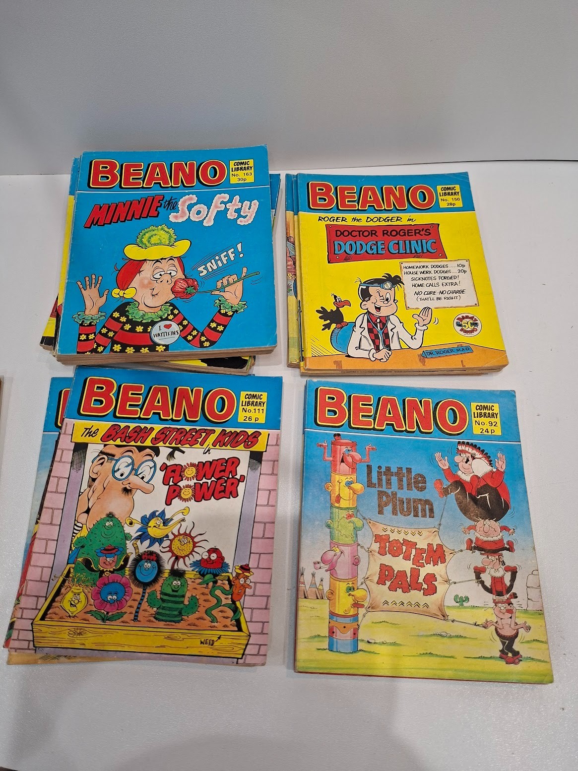 BEANO COMIC LIBRARY. Job lot of  24 different issues. Full list below.