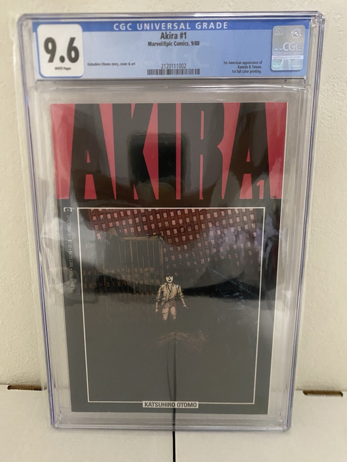 Akira #1 CGC 9.6 NM+ 1° stampa 1° Kaneda & Tetsuo Marvel Epic Comics 1988 con scatola