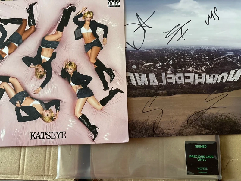 Vinyle dédicacé Wild Katseye (Precious Jade)