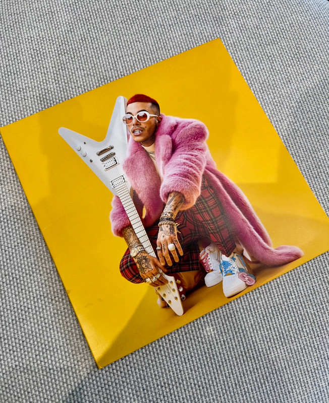 Sfera Ebbasta Rockstar autografato