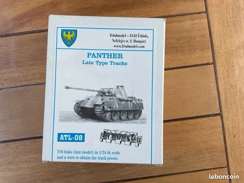 Maquette 1/35 chenilles friul atl 08 pour panther