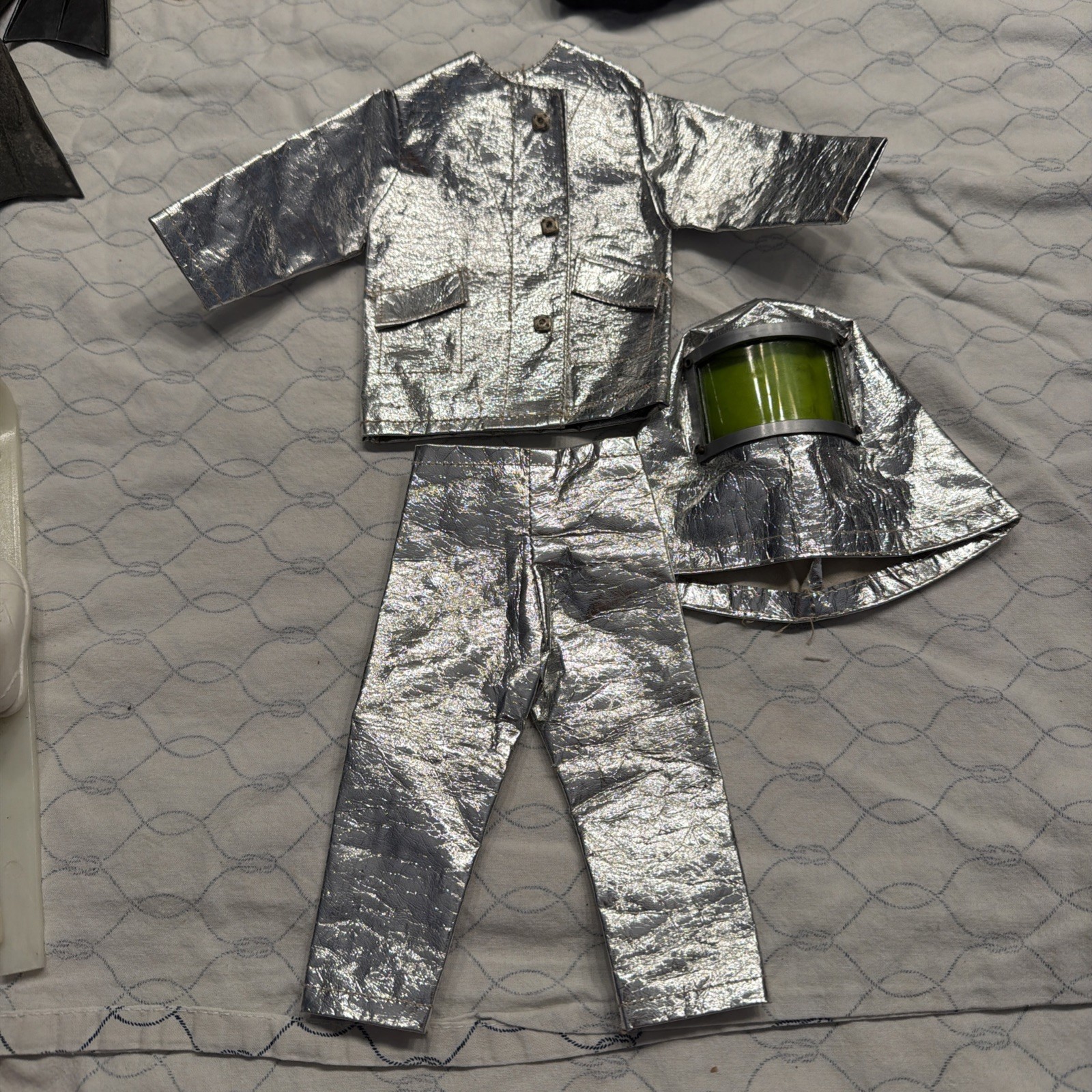 Tuta antincendio vintage GI Joe Crash Crew Haz tappetino tuta Hasbro argento