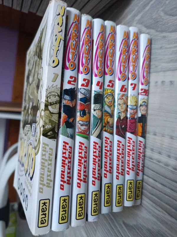 Manga Naruto lot de 7 livre avec le 28