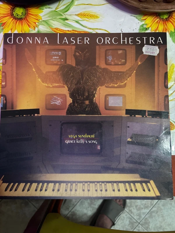 Donna laser orchestra vega synthauri