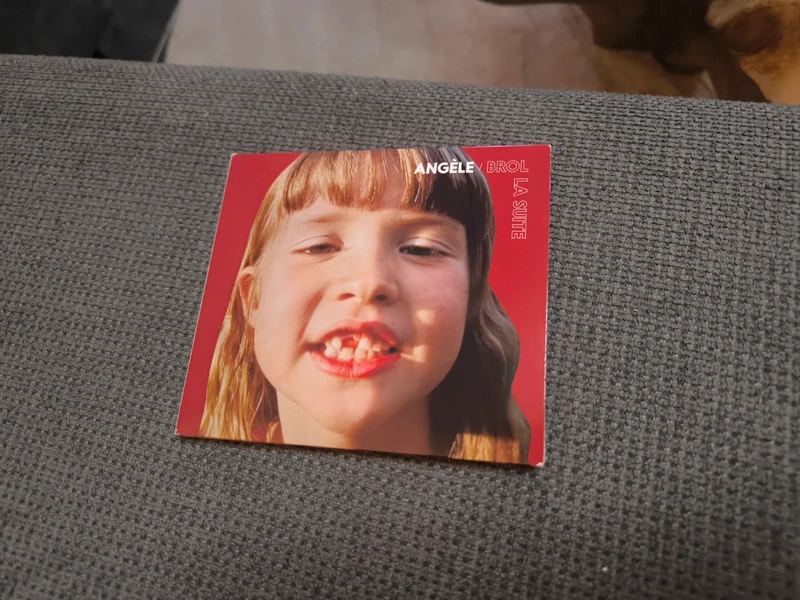 Cd la suite Angèle
