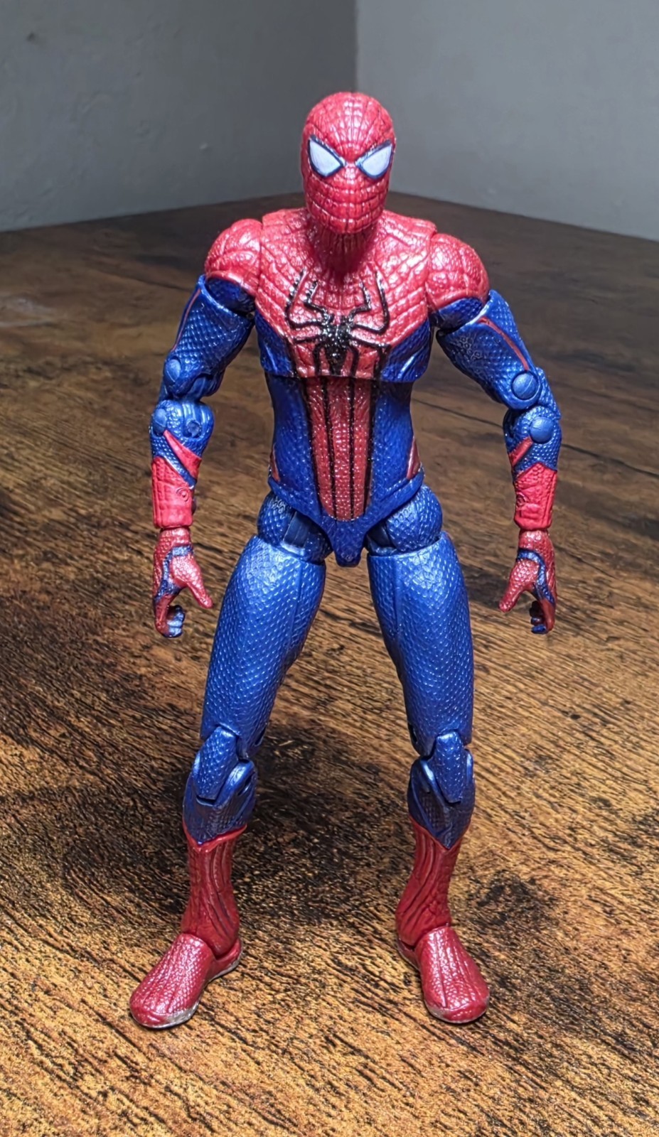 Modellino Spider-Man 4" Ultra Poseable serie film incredibile Hasbro Marvel azione 