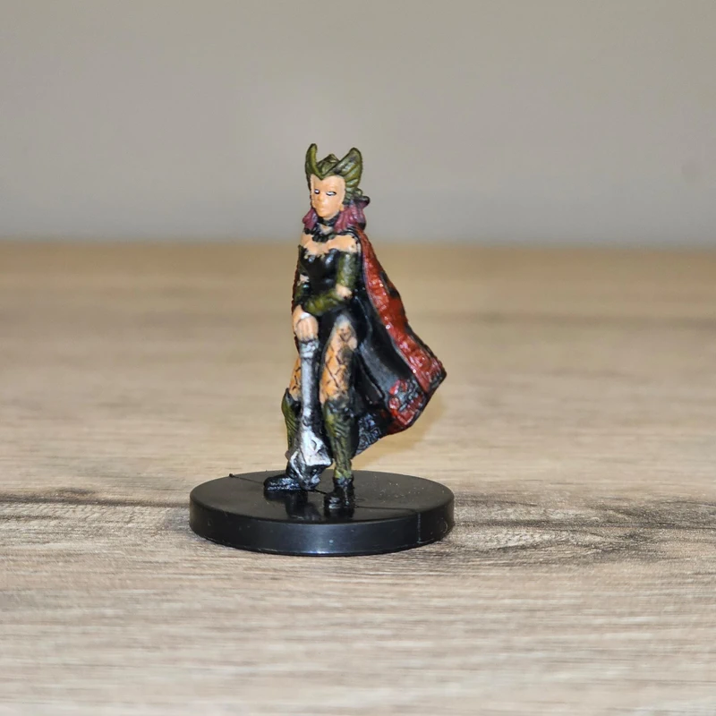 Dungeons & Dragons Miniatures – Angelfire 45/60 – Mina, Dark Cleric – Rare