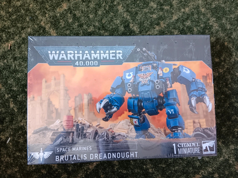 Warhammer 40k Brutalis Dreadnought