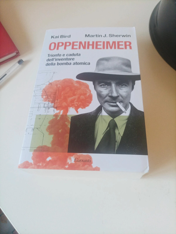 Oppenheimer trionfo e caduta dell'inventore della bomba atomica/ Garzanti/vincitore premio Pulitzer