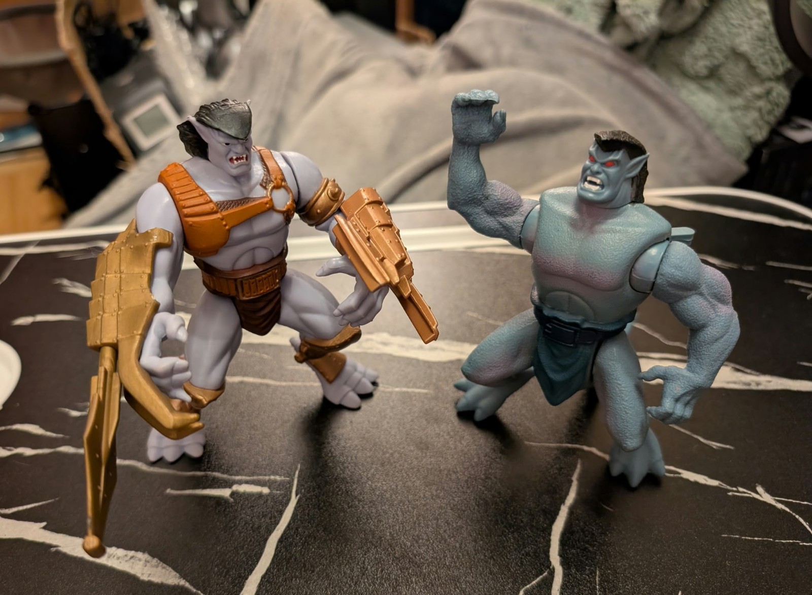 1995 Disney's BVTV Gargoyles Battle Goliath  Action Figure Figurine Bundle