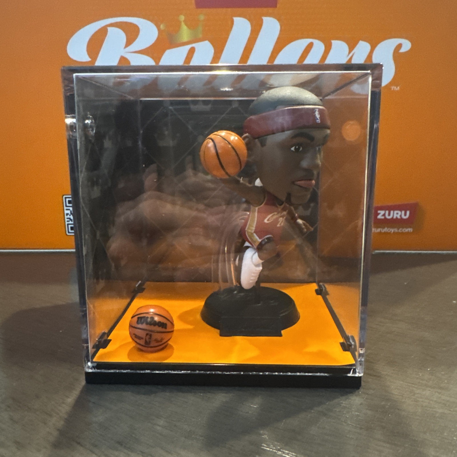 Zuru NBA Ballers-  Series 3 - LEBRON JAMES RARE!!! Cleveland Cavs in Display