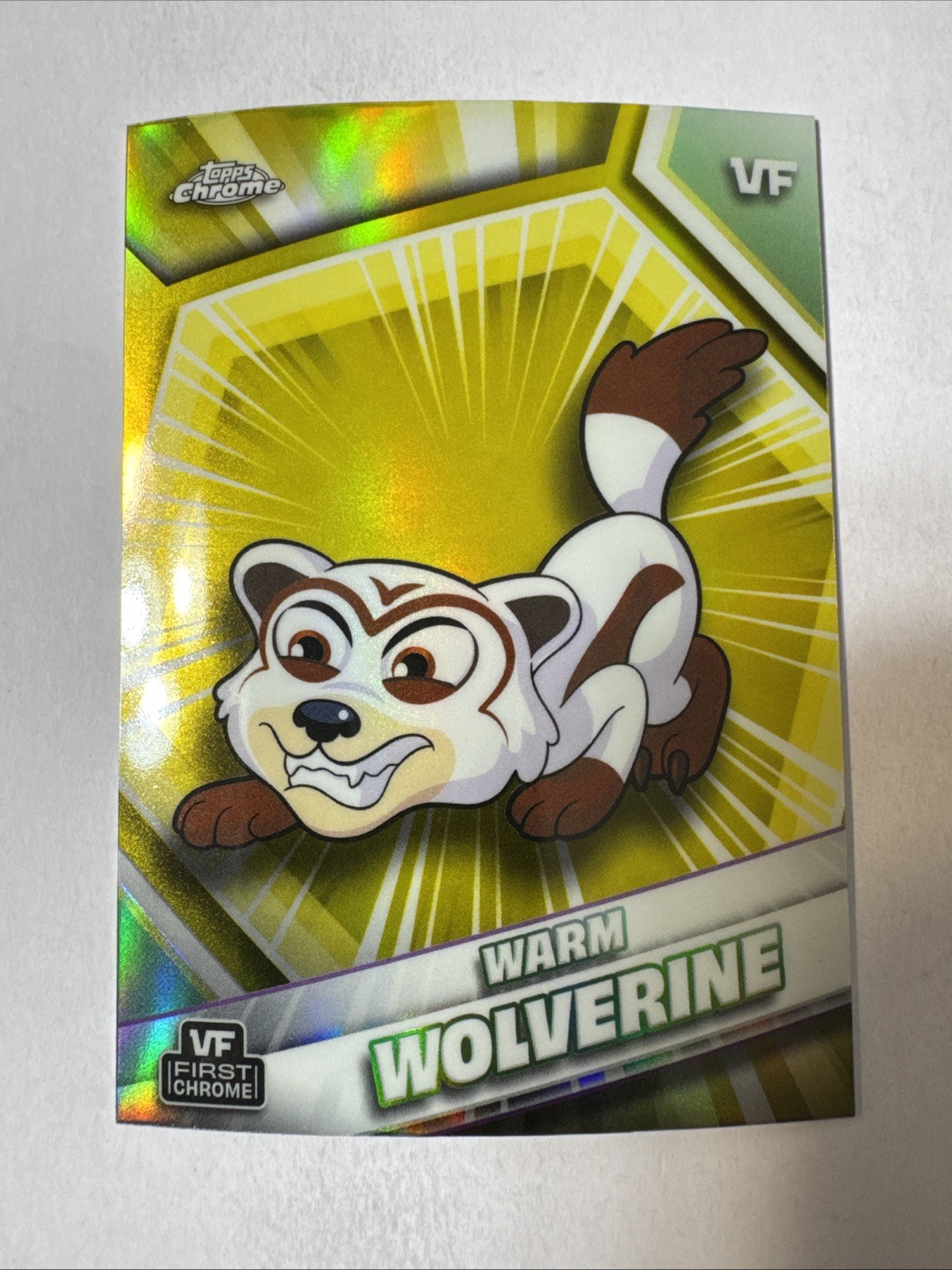 2026 Warm Wolverine Topps Chrome VeeFriends rifrattore giallo