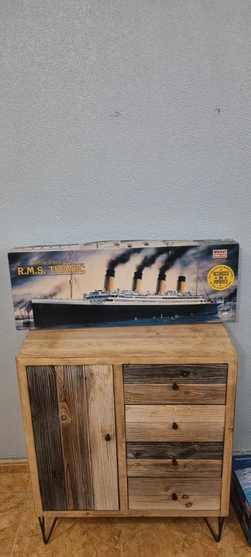 R.M.S. Titanic White Star Line - Minicraft