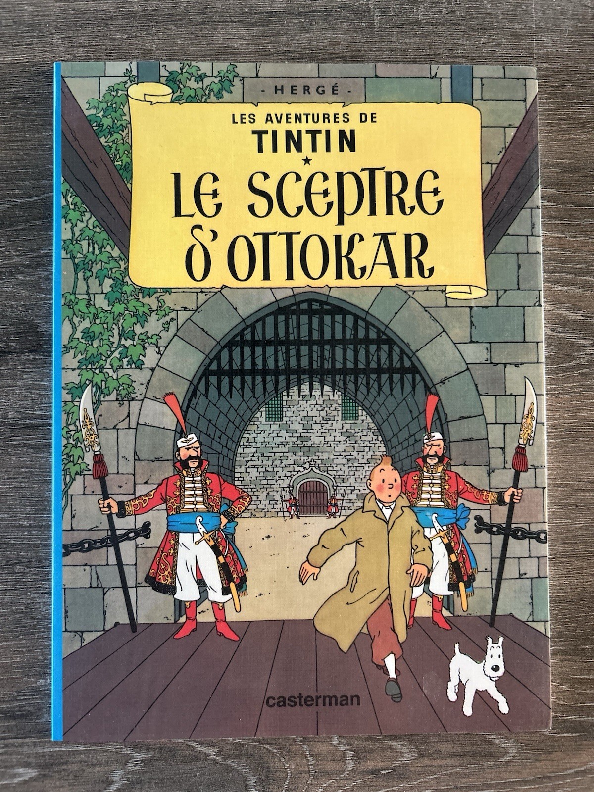 Tintin Le sceptre d'Ottokar souple avec préface edition limitée Total 2000 R