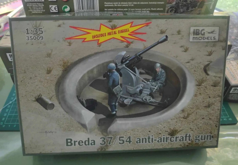 Posición Antiaeria Italiana con cañon Breda 37/54 IBG Models 1/35