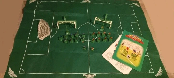 Jeu société retro vintage foot pro action football hasbro parker 1994