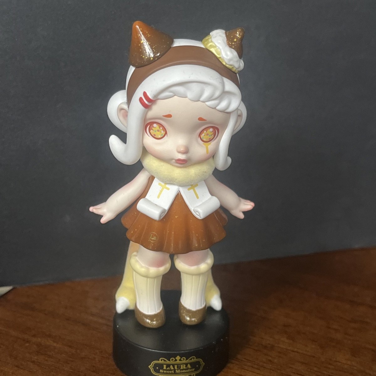 Toy City Laura Sweet Monster serie altezza 4,5"