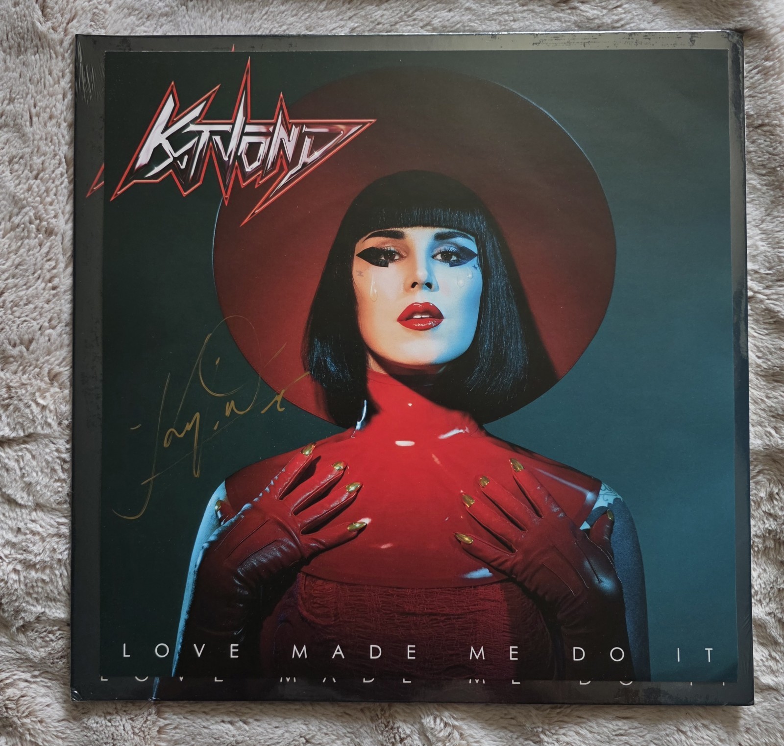 New Kat Von D LOVE MADE ME DO IT LIMITED EDITION RED LP VINYL With Signed Print