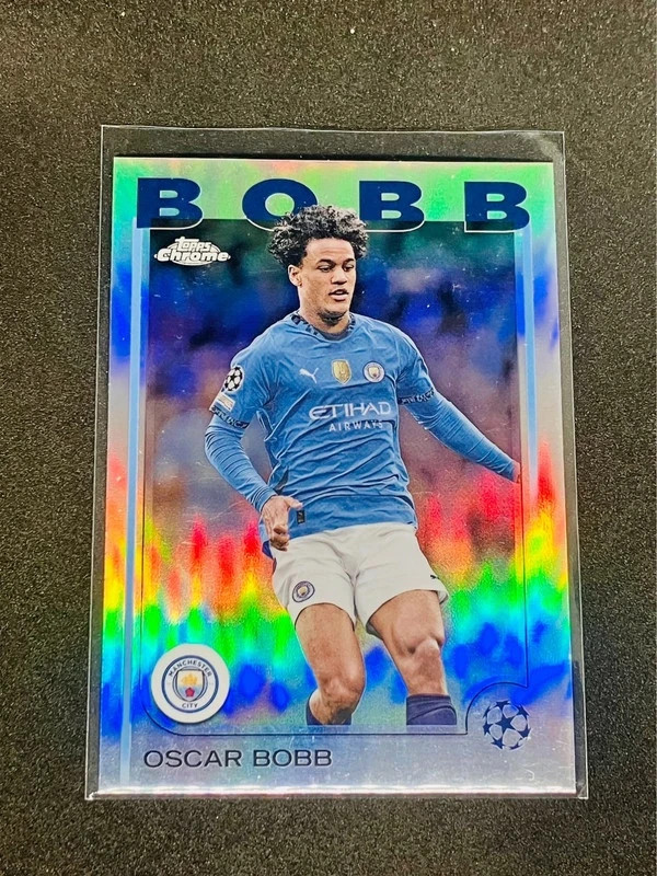 2024-25 Topps Chrome Uefa UCC - Oscar Bobb Manchester City Refractor