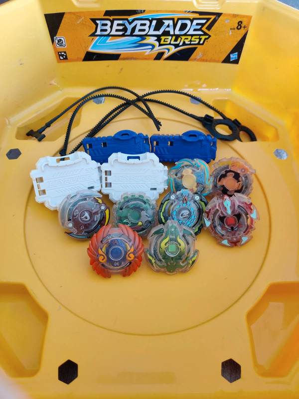Toupies Beyblade