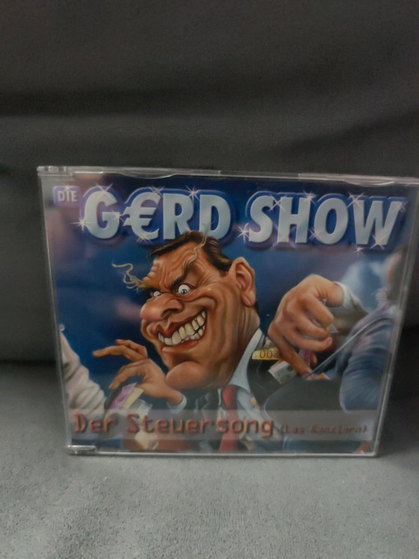The Gerade Show - Der Steuersong