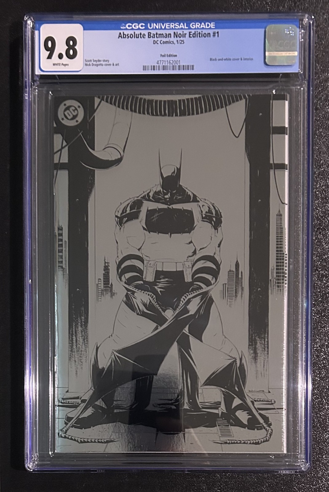ABSOLUTE BATMAN #1 NOIR FOIL COVER SCOTT SNYDER NICK DRAGOTTA CGC 9.8