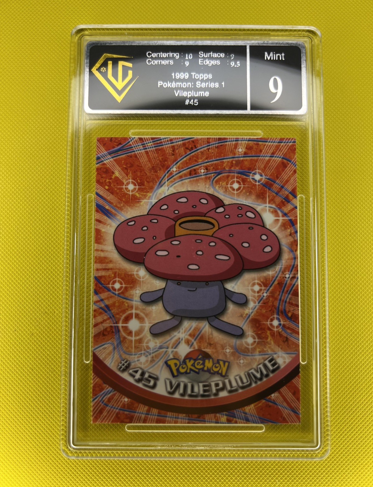 1999 Topps Pokémon: Series 1 Vileplume   UGC 9