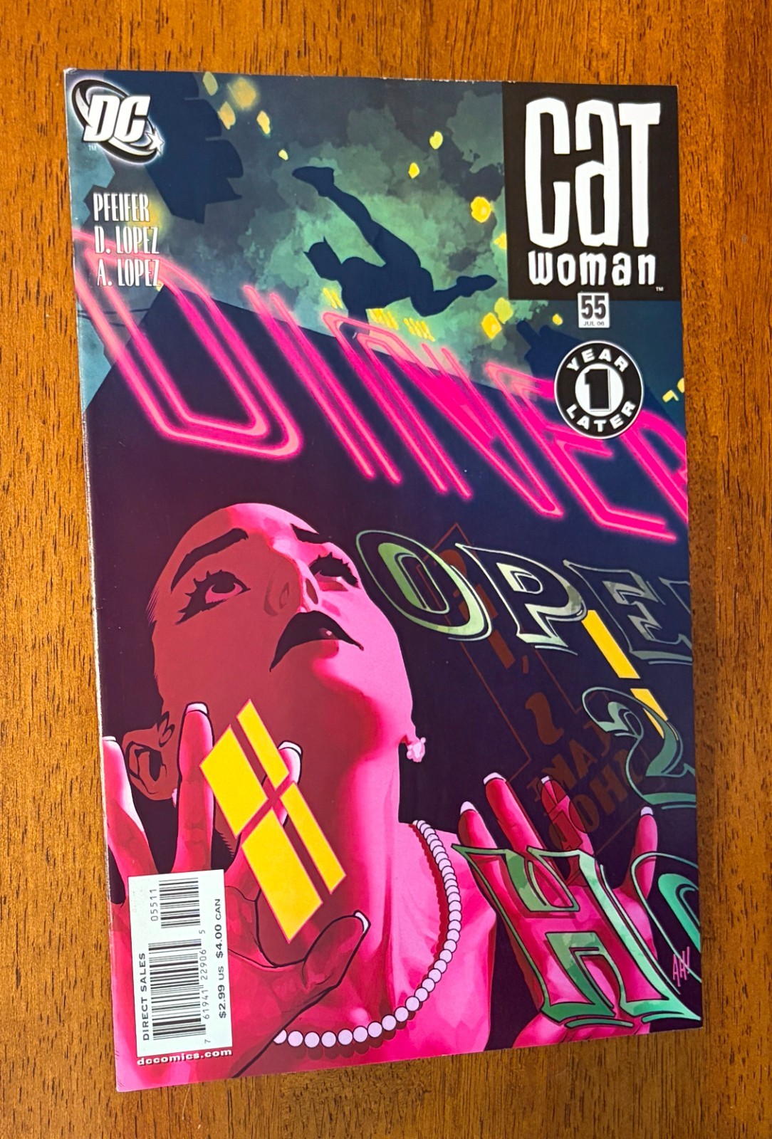 CATWOMAN #55 (DC Comics 2006) -- Copertina Adam Hughes GGA -- ottime condizioni/nm