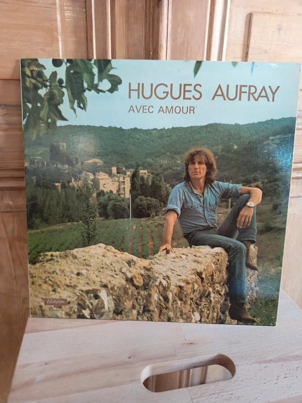 Vinyle 33 tours Hugues Aufray – Avec Amour – Vintage