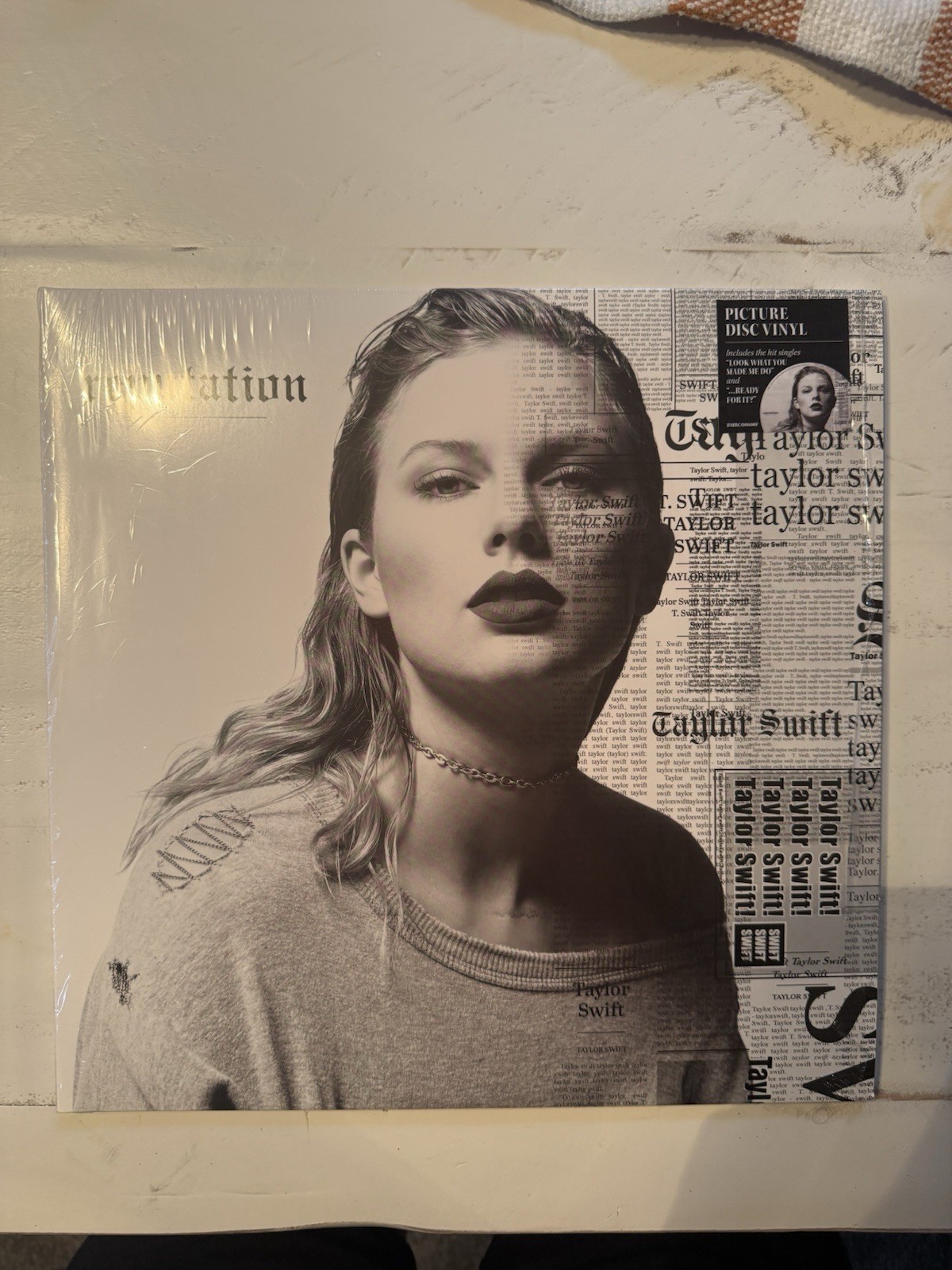 Taylor Swift - Reputation Picture Disc Vinyl with Hype Sticker Used RARE