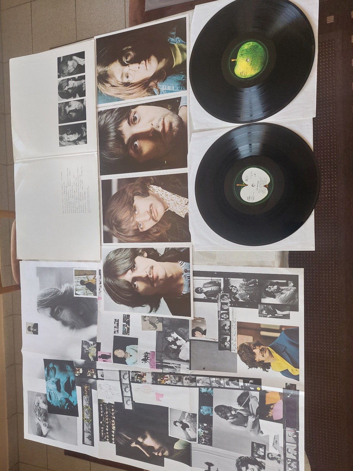 LP BEATLES WHITE ALBUM LP; S UNGESPIELT MIT BILDERN UND POSTER