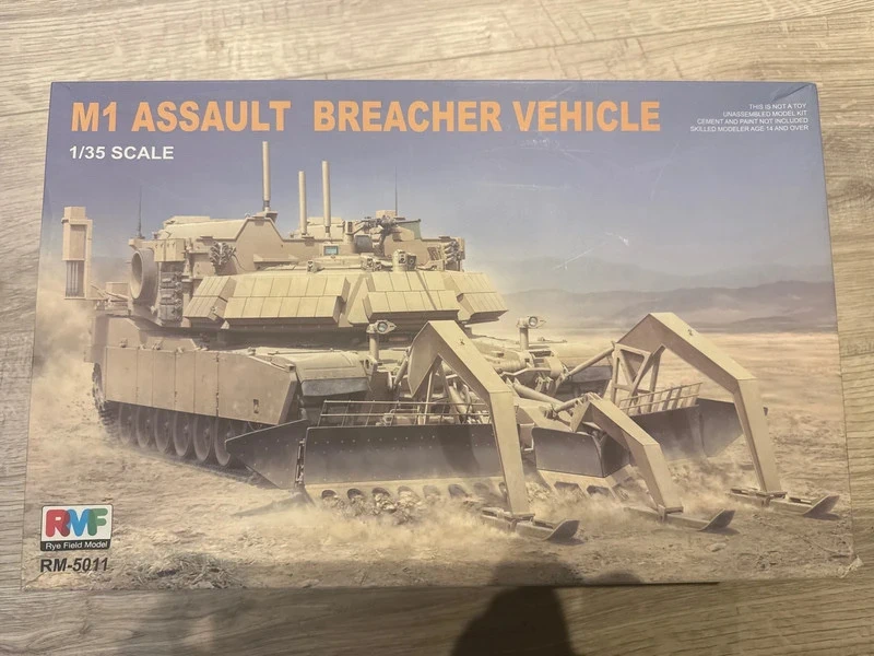 M1 assaut breacher véhicule RFM 1/35